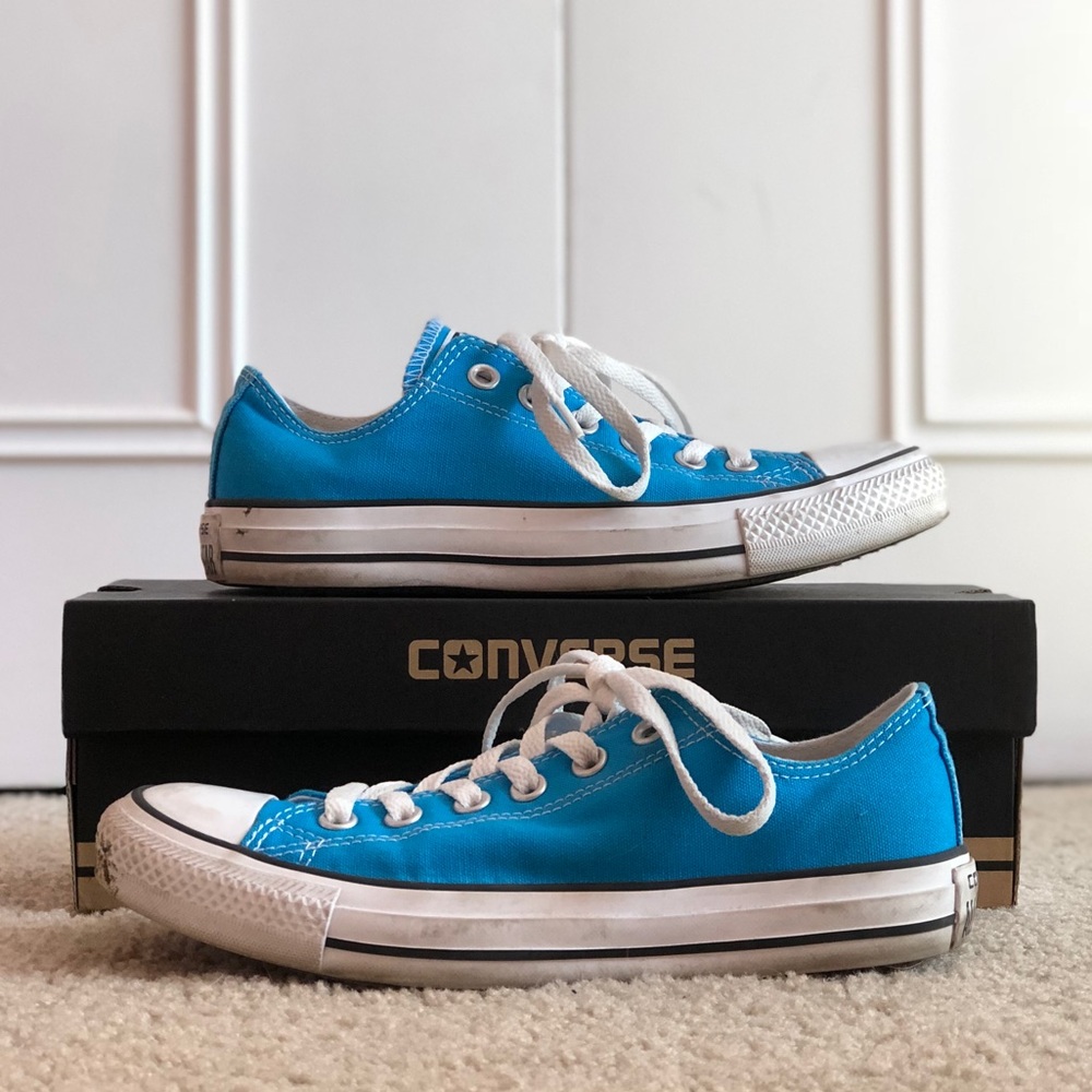 BLUE CONVERSE